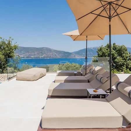 Fiscardo Sunny Vila *